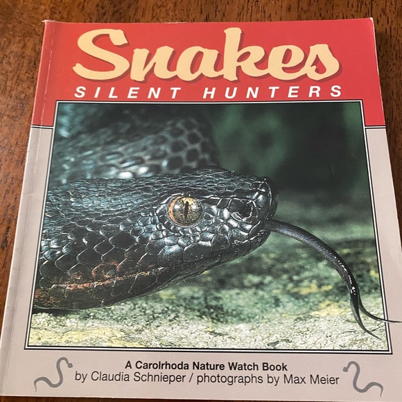 Snakes. Four paperback books about snakes and reptiles. - Picture 12 of 14